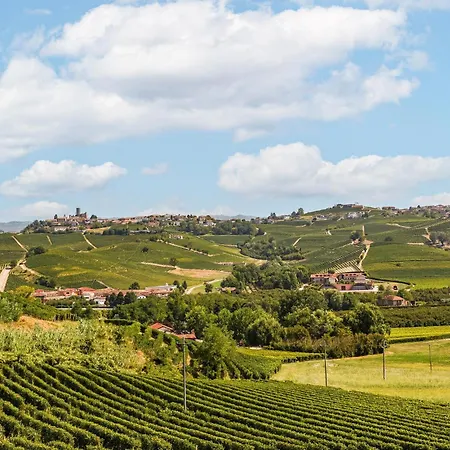 Cozy In With Wifi Apartamento Monforte dʼAlba